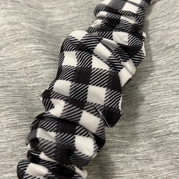 Watch Band Compatible with Apple Watch - Picture 2 of 3